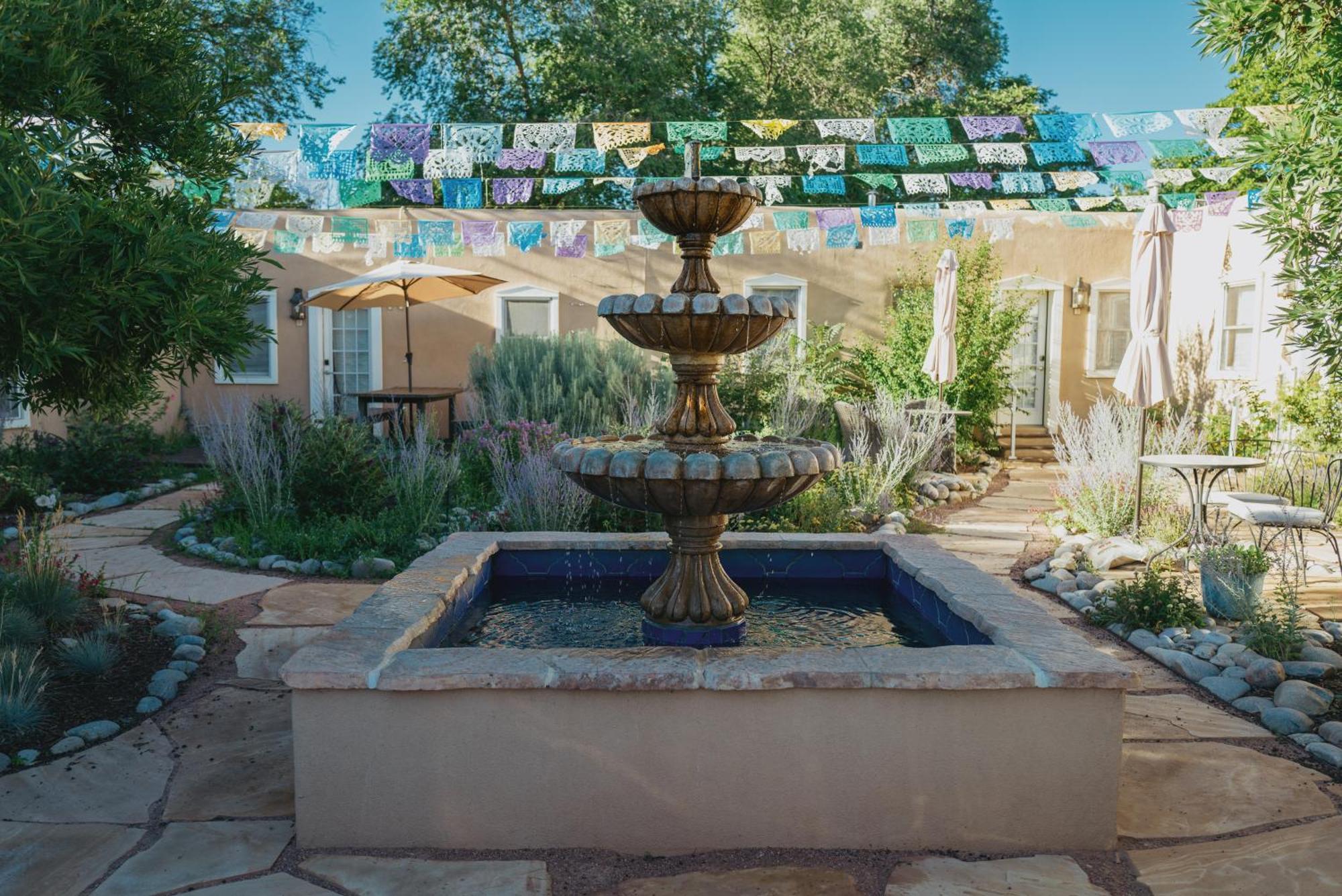 Dos Hermanas Casita 8 Downtown Courtyard Patio 圣菲 外观 照片
